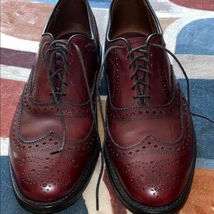 Classic Men's Burgundy Brogue Shoes